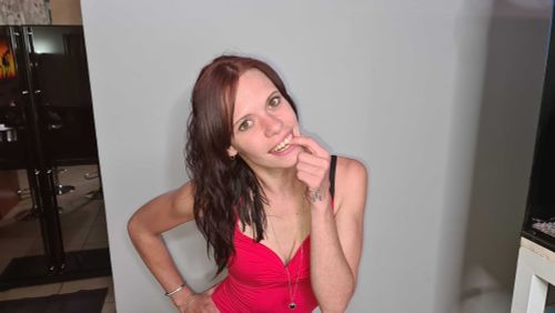 @petite-mia