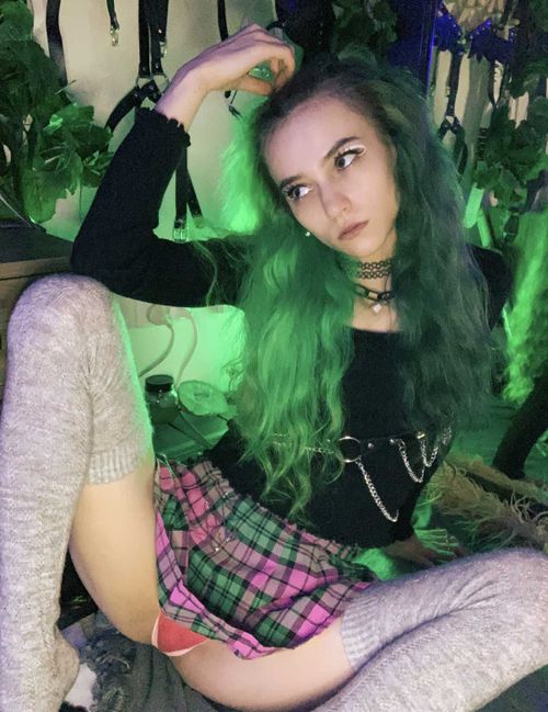 @queenwookiee