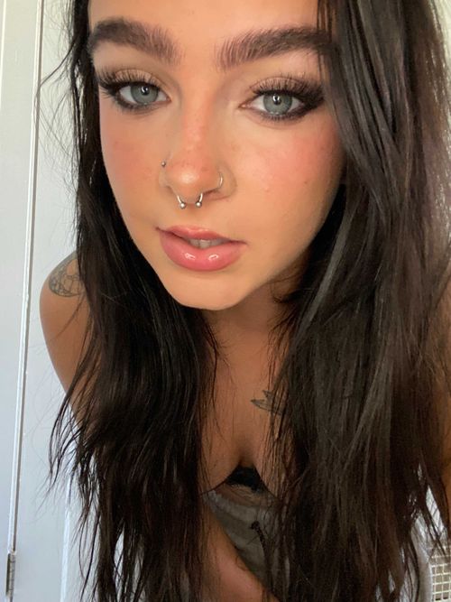 @raina_marie