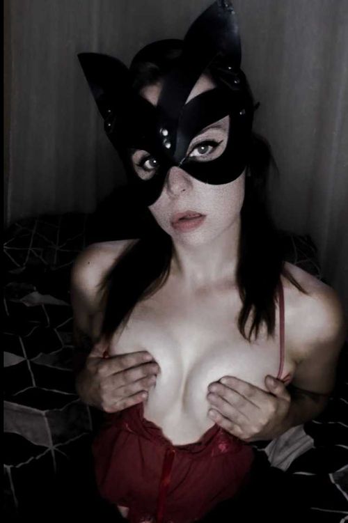 @raven_red_of
