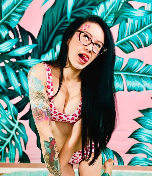 @shesarealgem