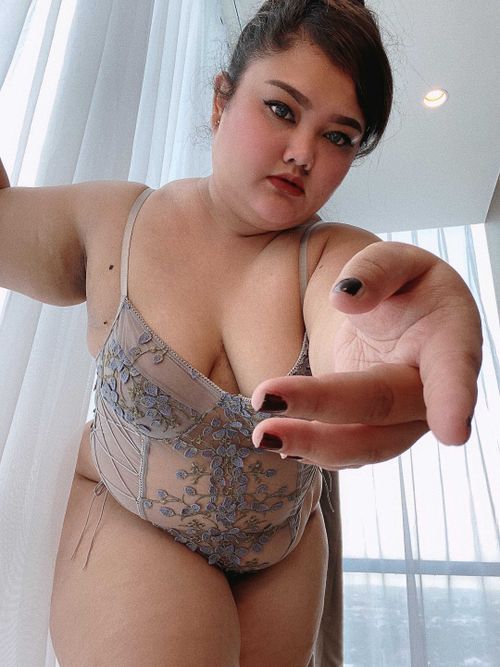 @thekittyhunny