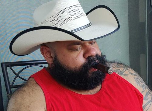 @thetexashound