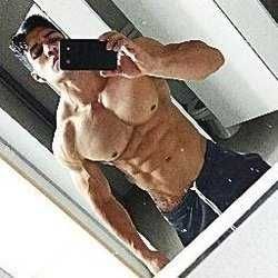 @tommy_rocket