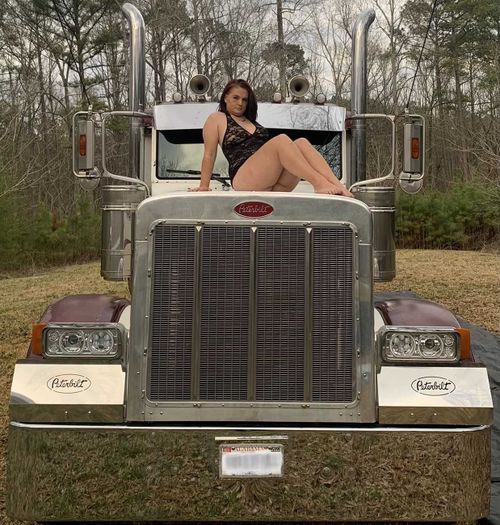 @trucker_gurl30