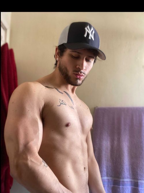 @v4lenci