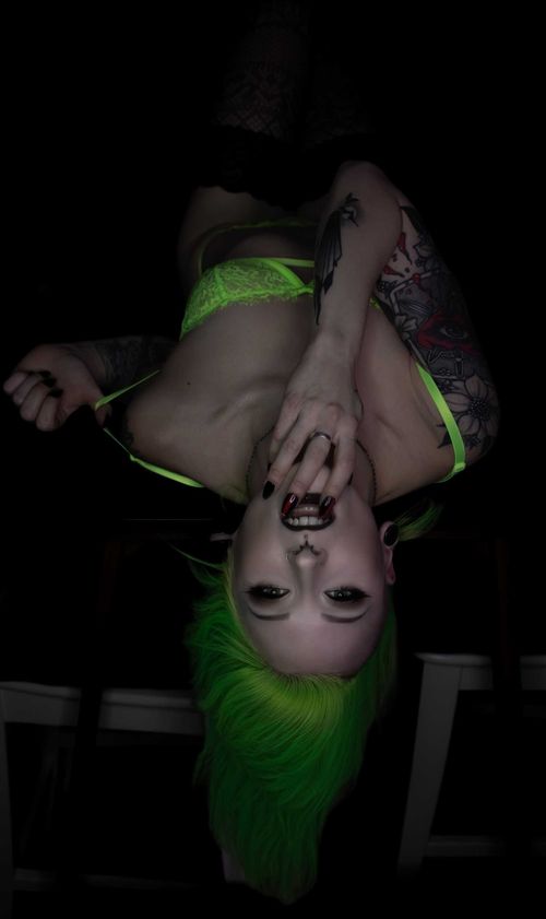 @vendettaviolet