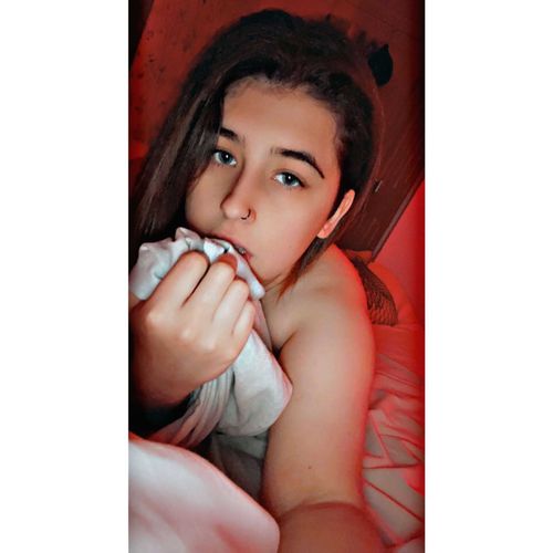 @youraveragelesbian