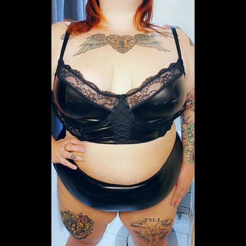 @zombie_queenxo