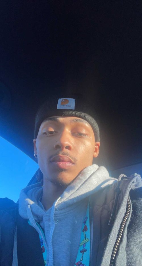 @qmanjones420