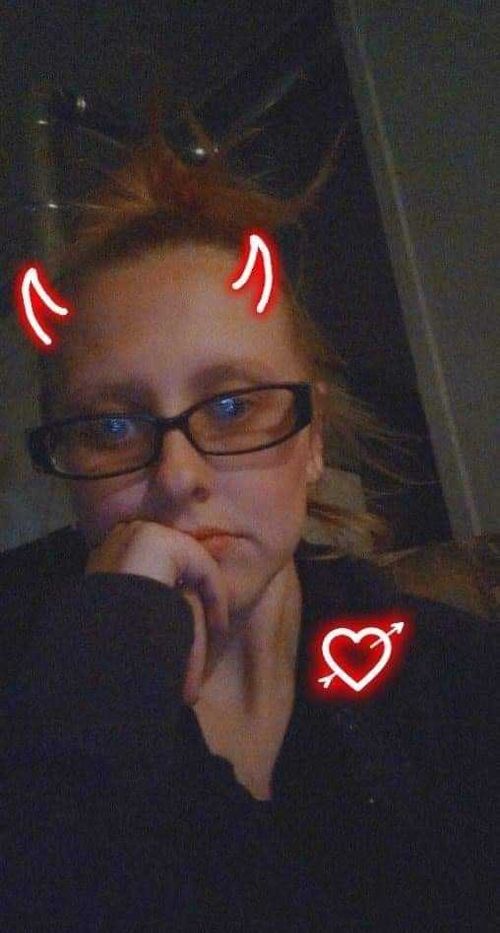 @queenashley1995