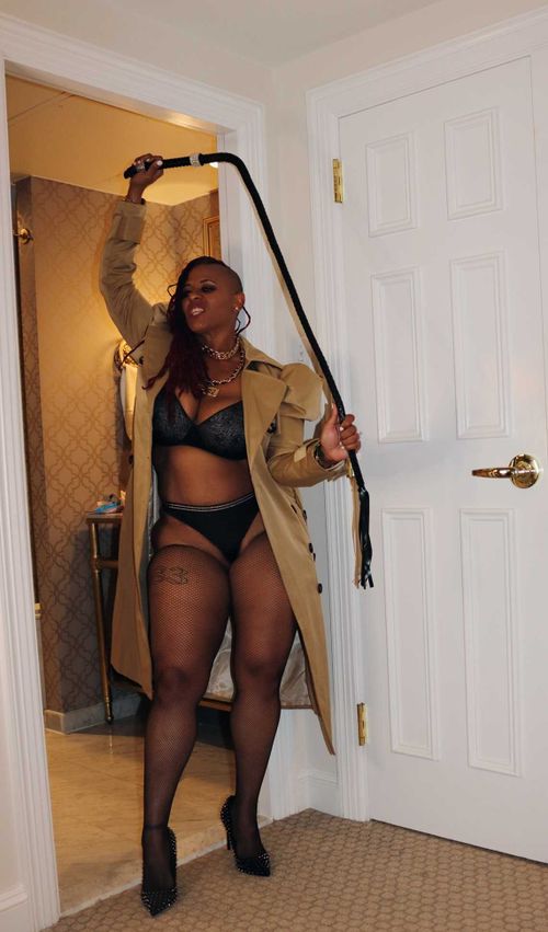 @queenoflaxxx