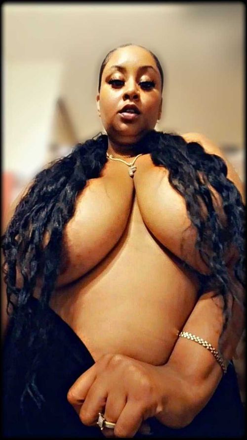 @queenreddbon3 nude queenreddbon3 nude