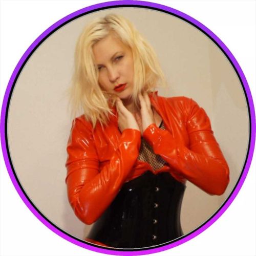 @queenrubber