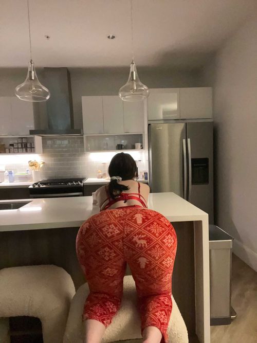 @realtaylerhills nude realtaylerhills nude
