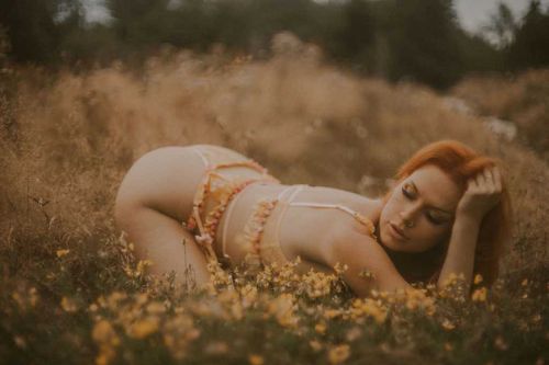 reidbetweenthesheets nude