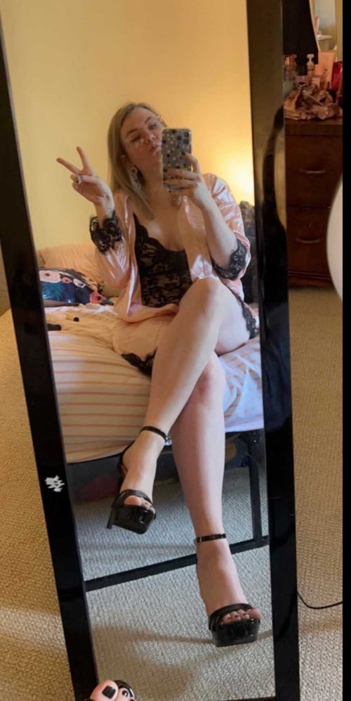 @riasaurus