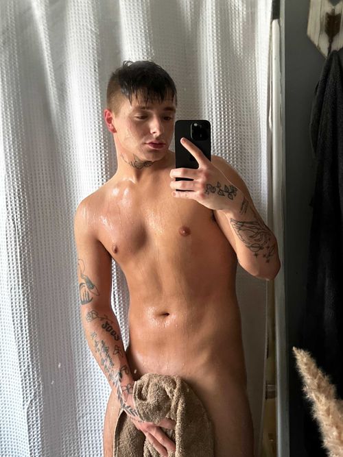 @riverscameronn