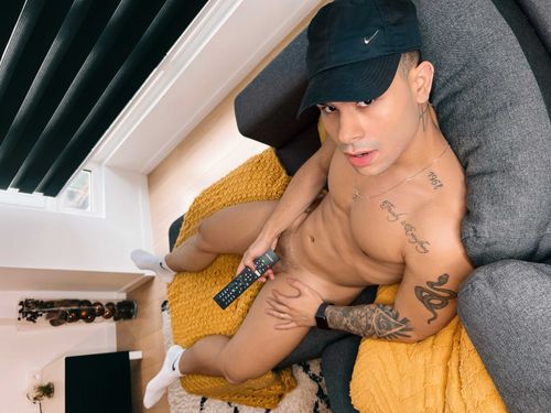 @robert_santanaa nude robert_santanaa nude
