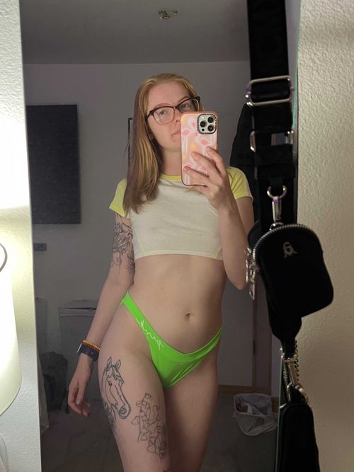 @roxyredheadxoxo
