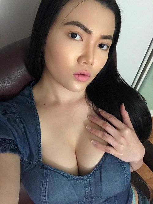 @roziereign