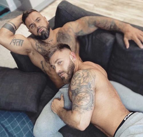 @scottandchris