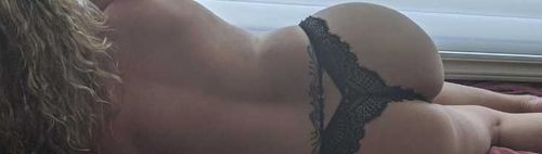 @sexymomnextdoor nude sexymomnextdoor nude