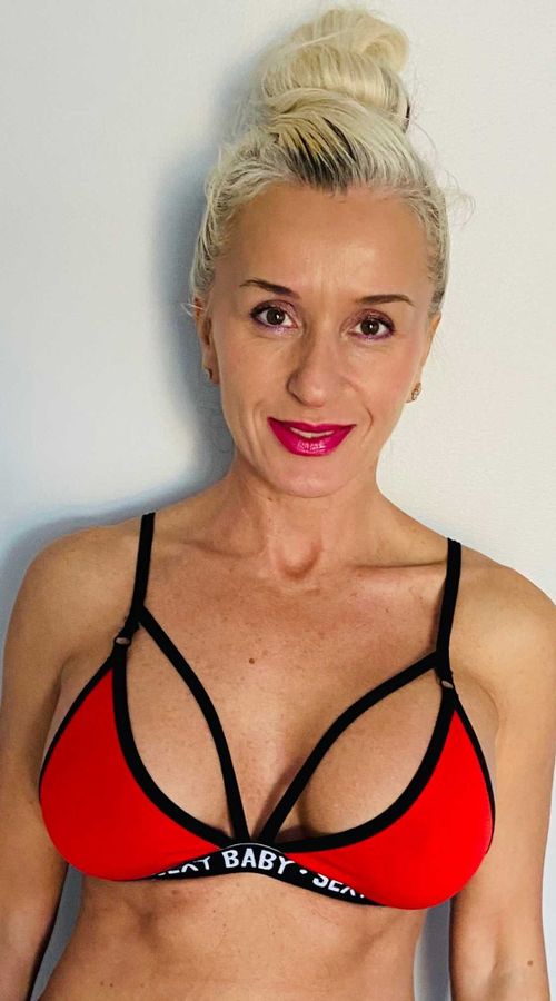 @sexyserbian