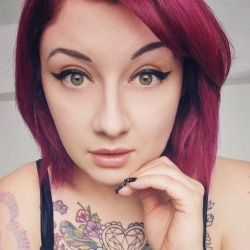 @showmeviolet
