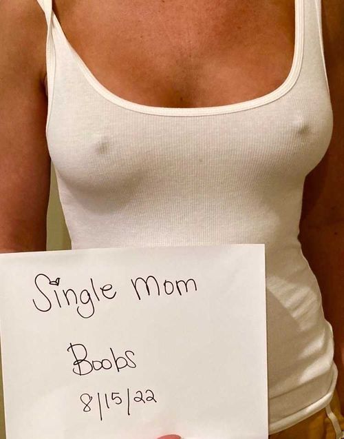 @singlemomboobs