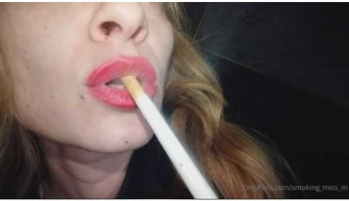 @smoking_miss_m