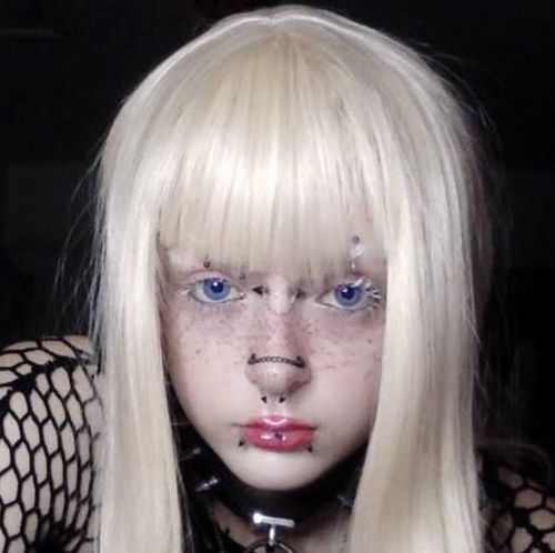 @strawberryteeth