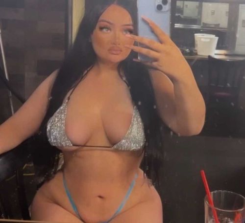 @strippuhanika