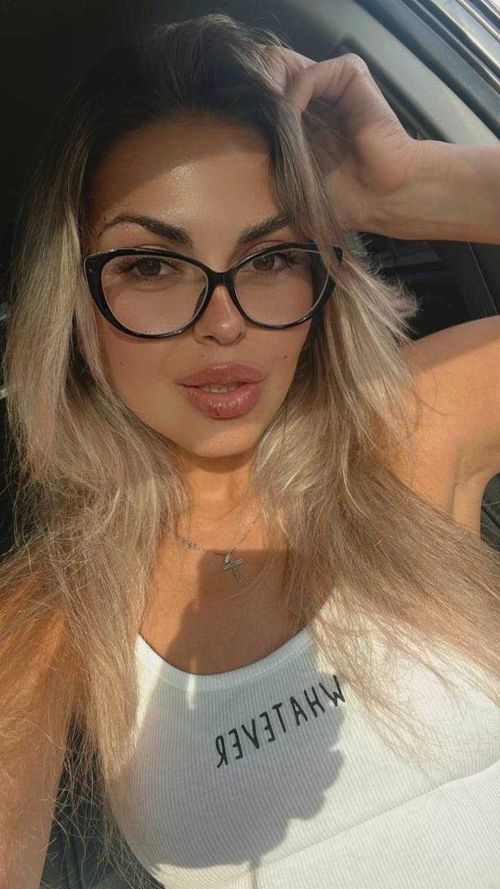 @sweetheartvikki