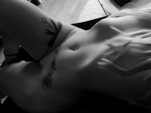 @sweetpieshorny nude sweetpieshorny nude