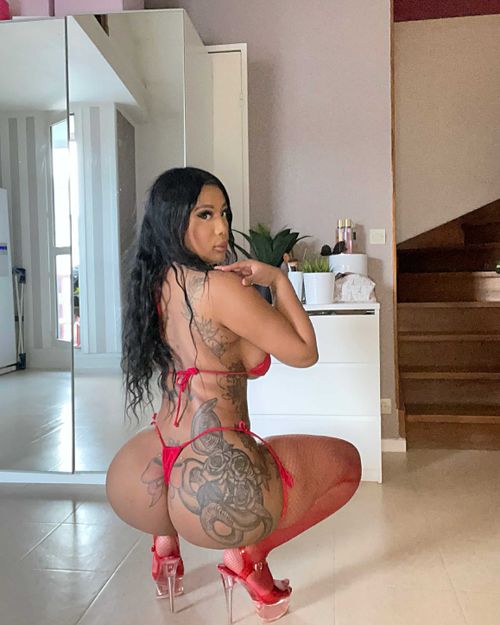 @tashabanks75