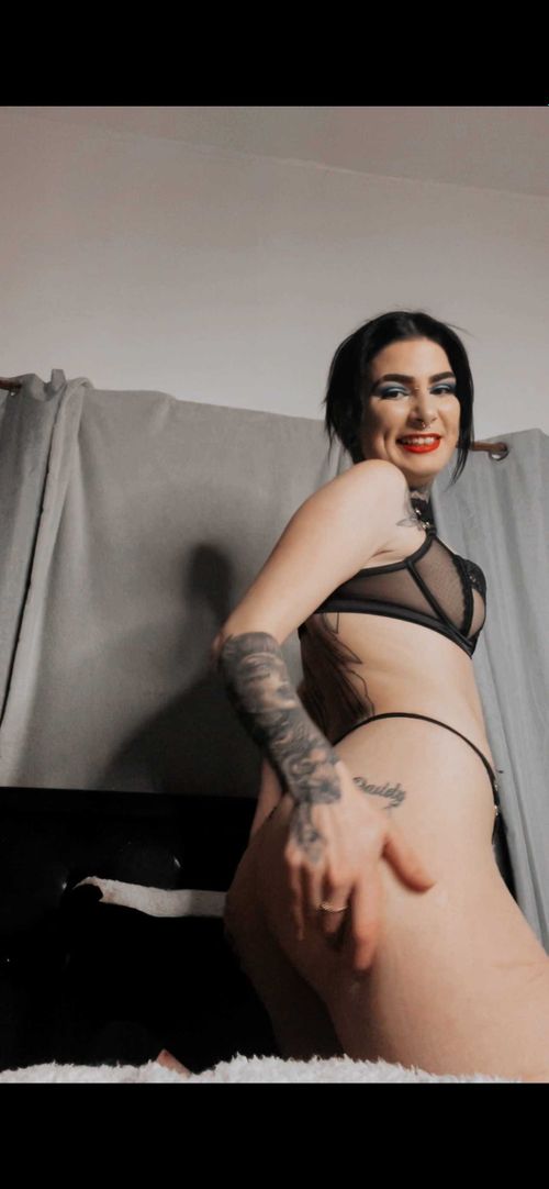 @tattedgirlx