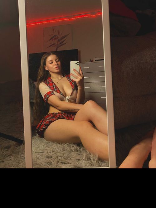 @taylawilkinson nude taylawilkinson nude