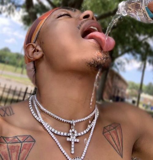 @thareal2tupac nude thareal2tupac nude