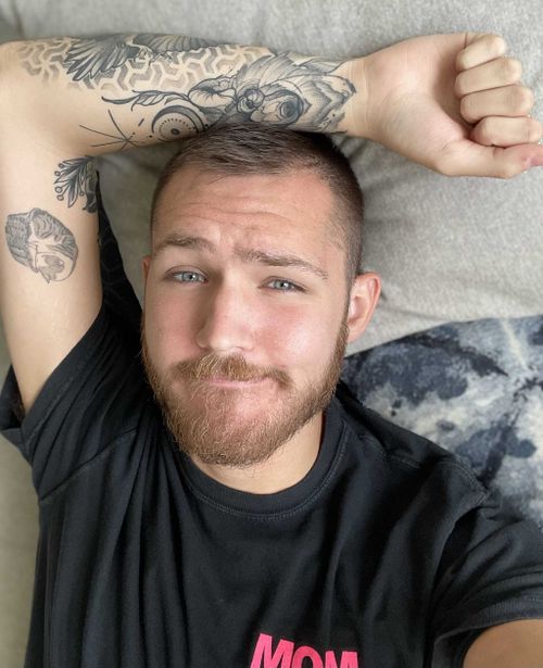 @thatnudesdude