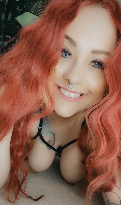@thattattooedgirl