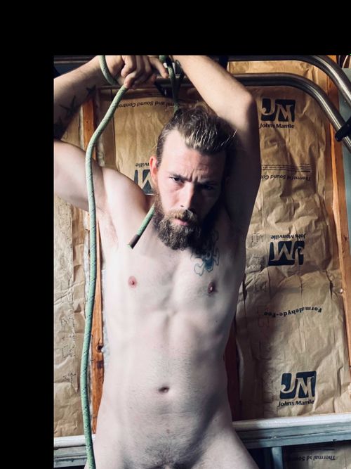 @thedudeonlyfans