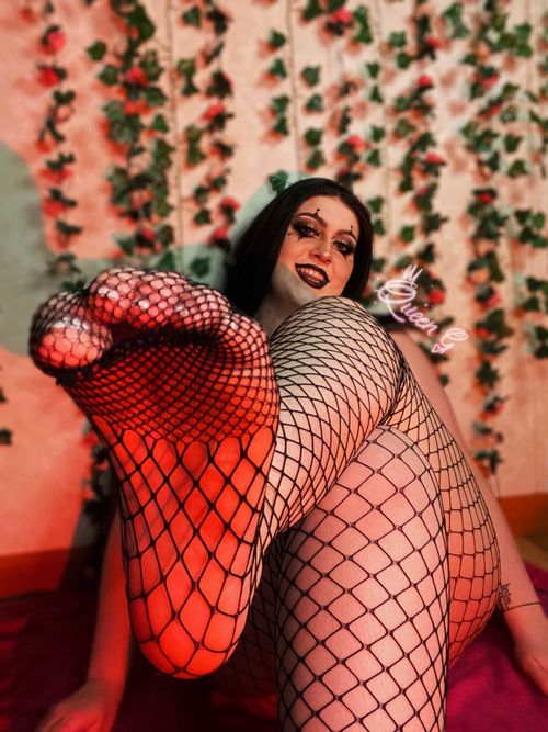 theequeeng nude