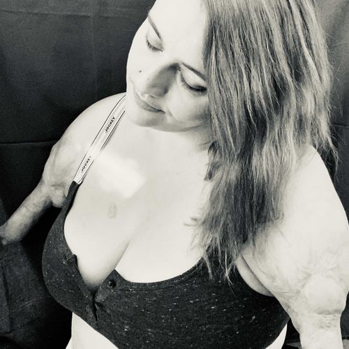 @theloveliesta