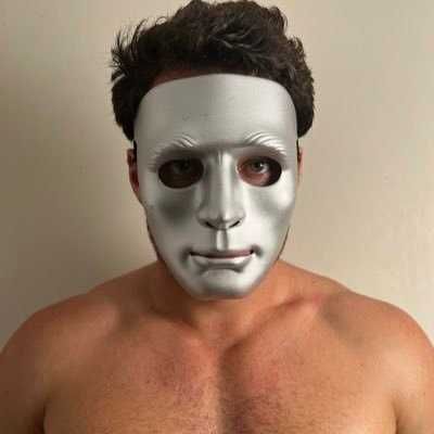 @themaskedgiant