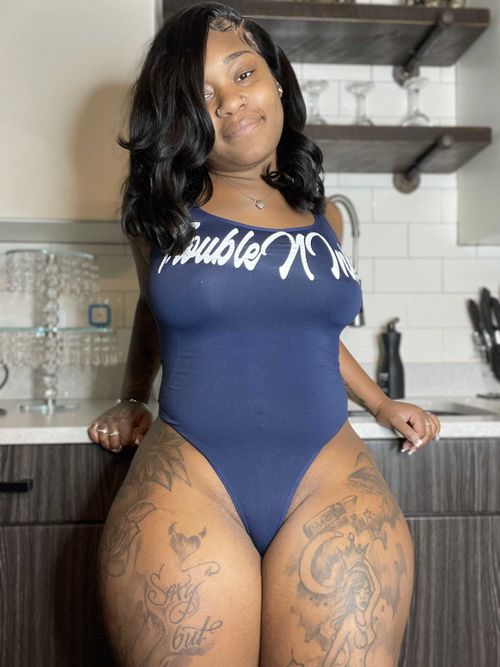 @thequeen.arri nude thequeen.arri nude