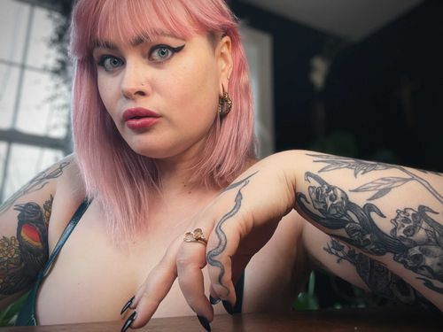 @thesexorcistt