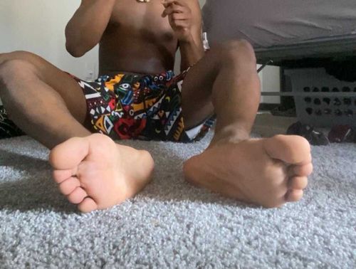 thickdevilsoles nude