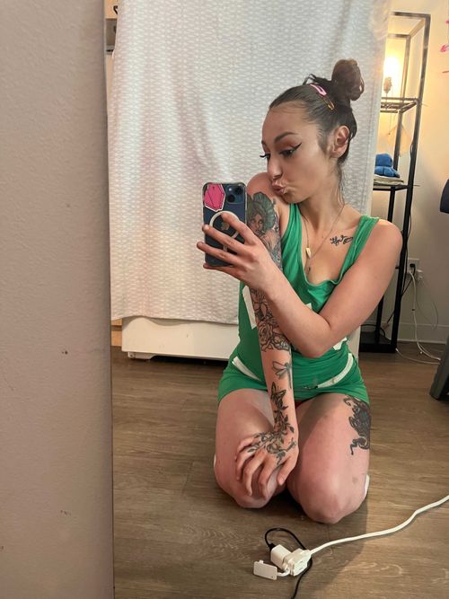 @tinatinass