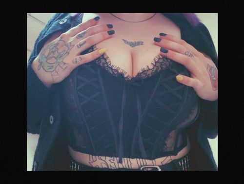 @tingletipz nude tingletipz nude